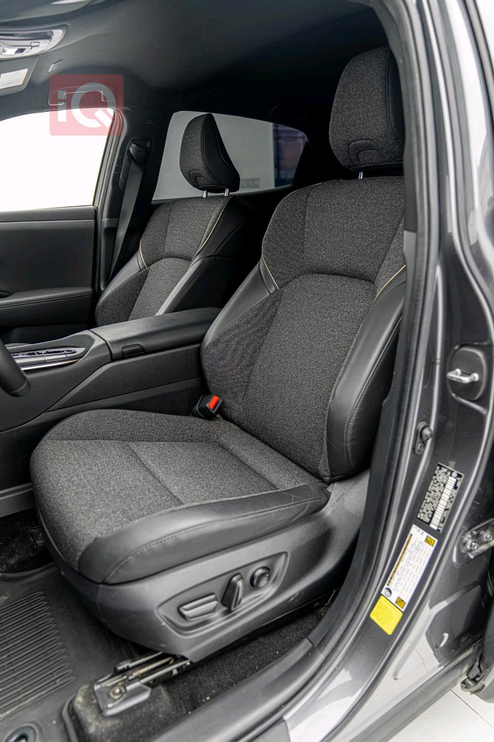 تۆیۆتا کراون